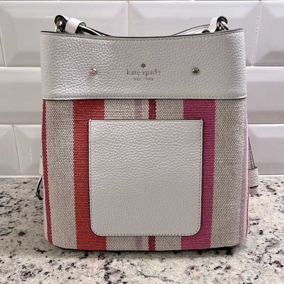 Kate Spade Marti Small Bucket Shoulder Bag NWT - Picture 4 of 13